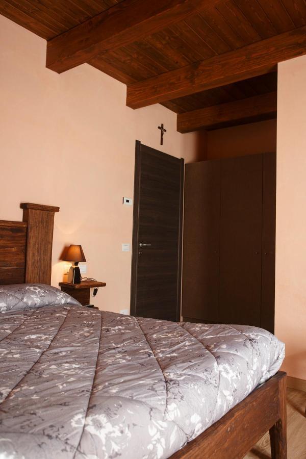 Circolo Operaio Acli Colloro Hotel Luaran gambar